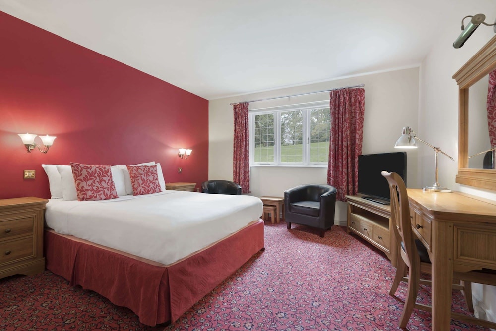 ramada resort by wyndham cwrt bleddyn hotel and spa