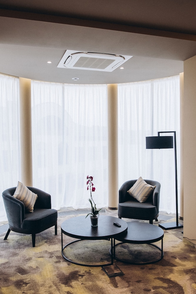noble boutique hotel