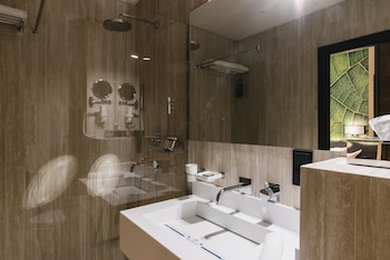 noble boutique hotel