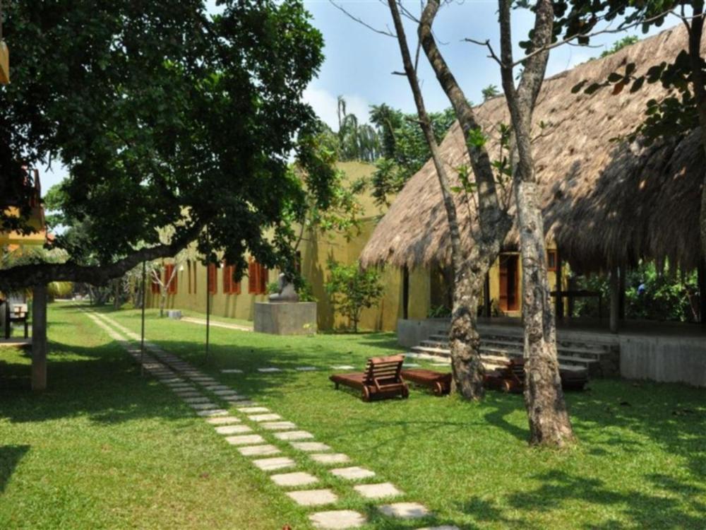 muthumuni ayurveda beach resort