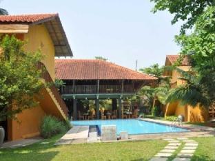 muthumuni ayurveda beach resort