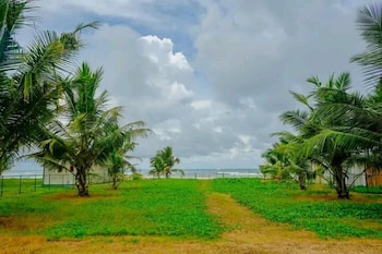 muthumuni ayurveda beach resort