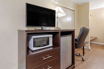 econo lodge woodstock shenandoah valley i 81