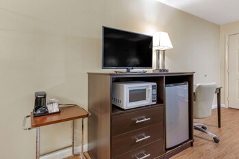 econo lodge woodstock shenandoah valley i 81