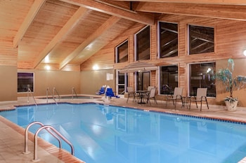 surestay plus hotel by best western litchfield