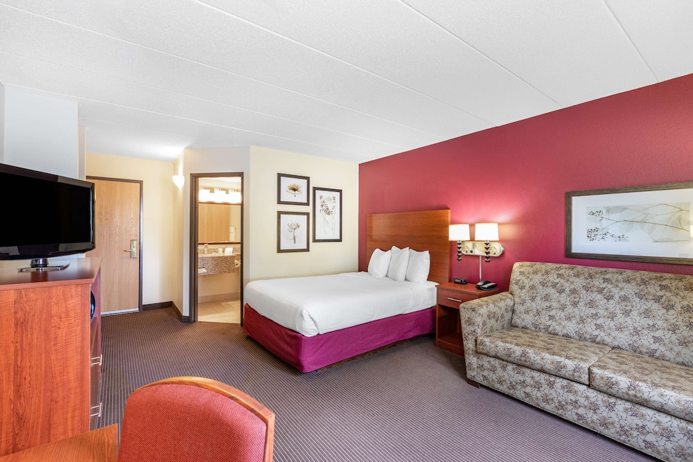 surestay plus hotel by best western litchfield