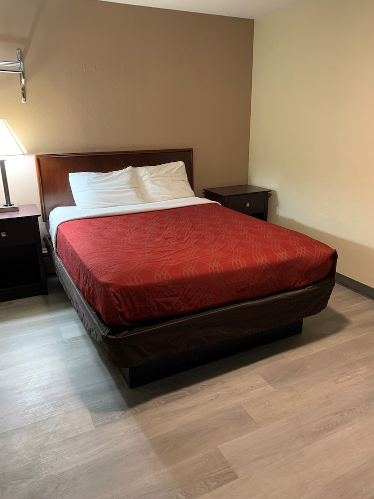 baymont by wyndham iron mountain