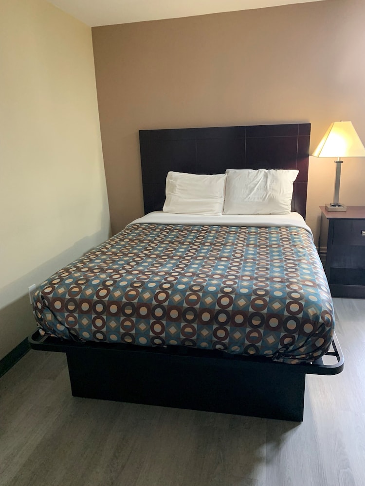 baymont by wyndham iron mountain