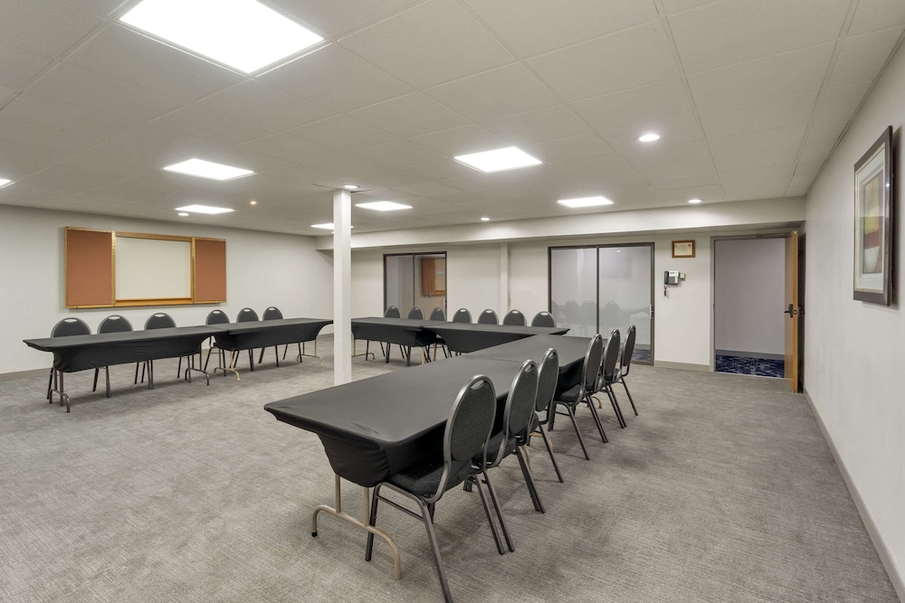 comfort inn and suites mundelein vernon hills