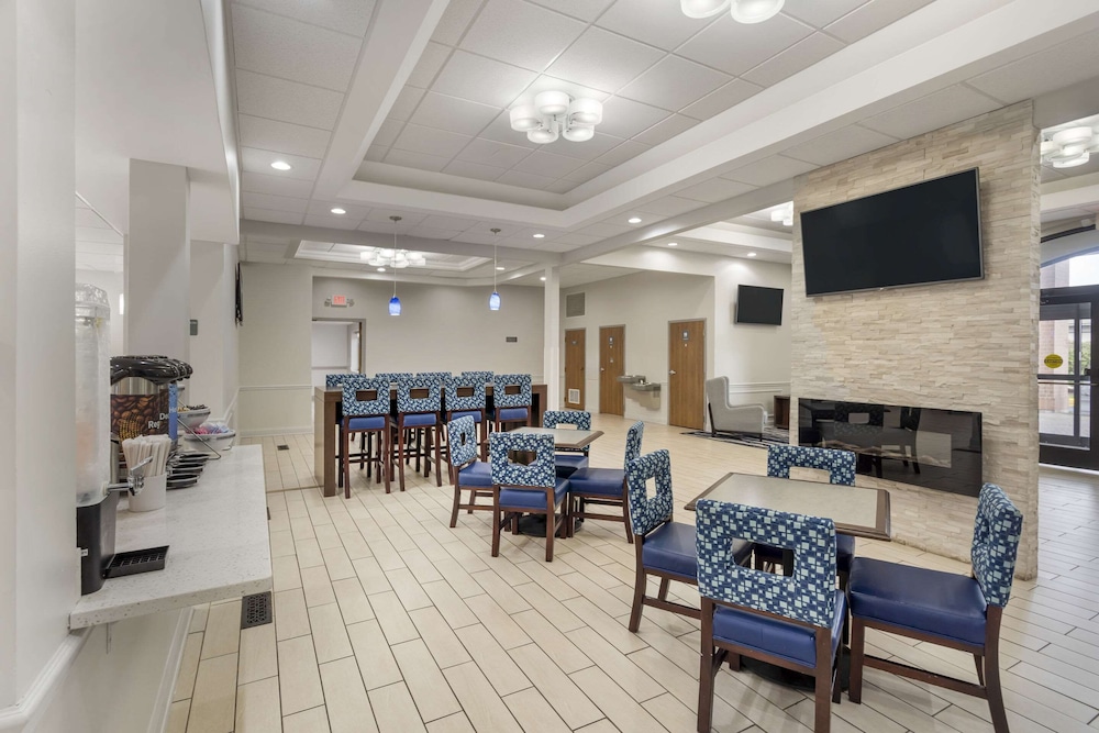 comfort inn and suites mundelein vernon hills