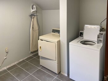 motel 6 norway mi