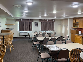 motel 6 norway mi