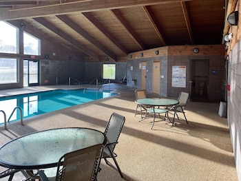 motel 6 norway mi