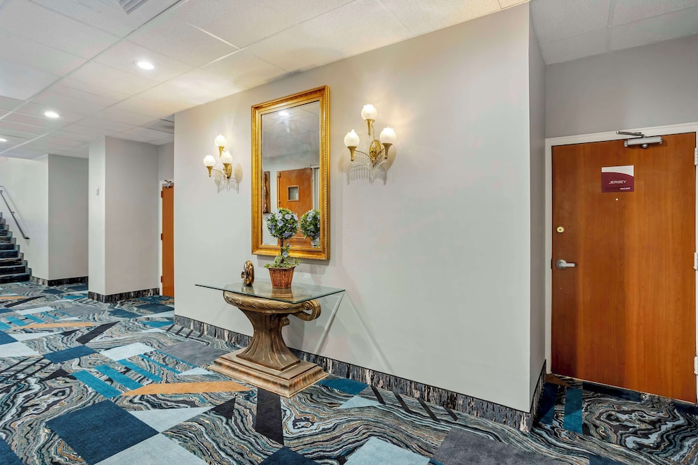 best western rutgers university hotel