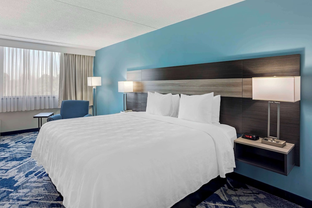 best western rutgers university hotel