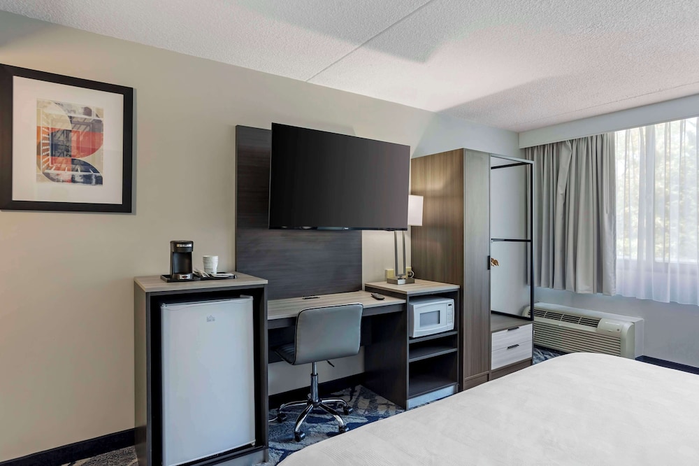 best western rutgers university hotel