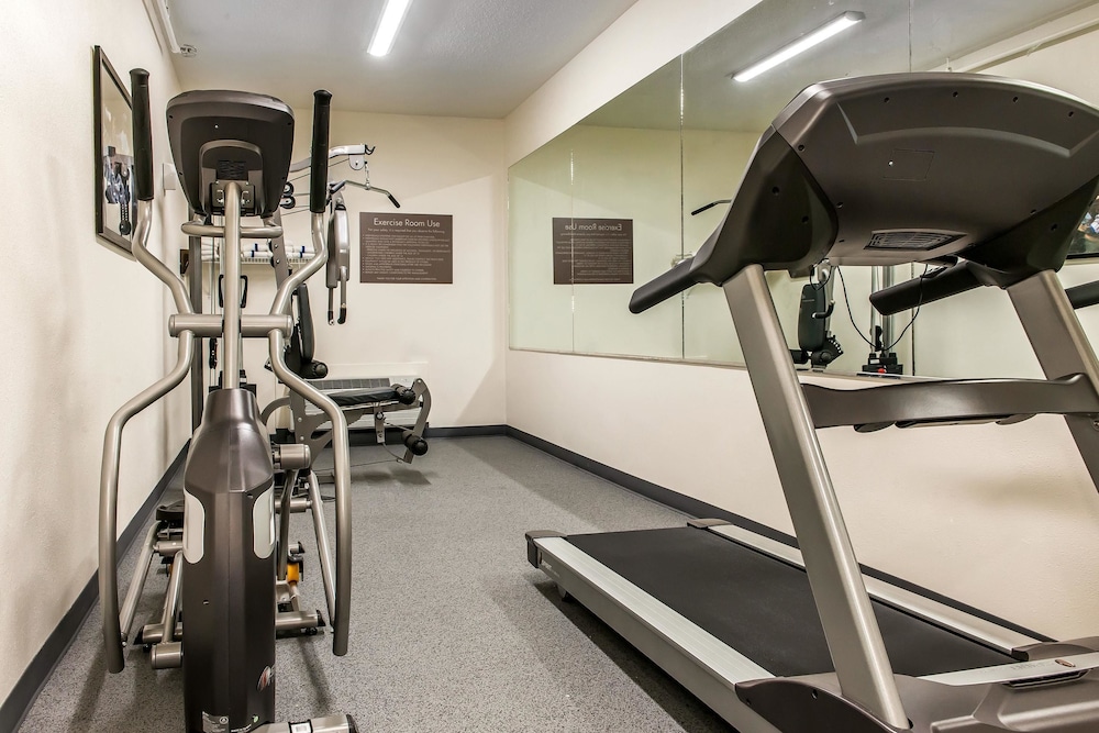 comfort inn and suites