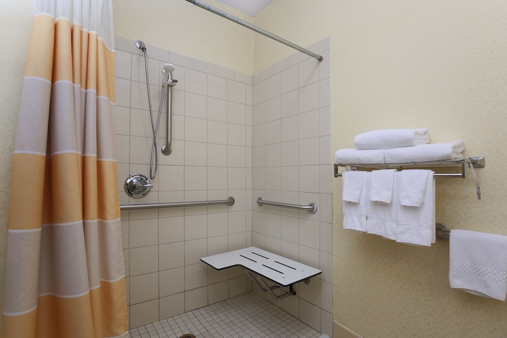 comfort inn and suites