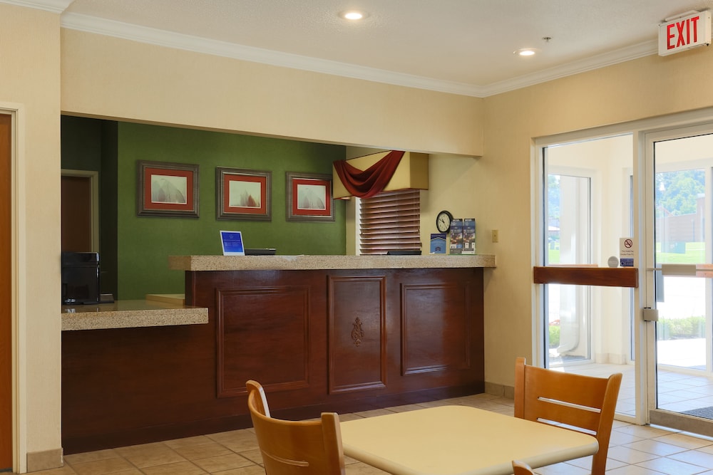 comfort inn and suites