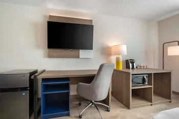 comfort inn and suites