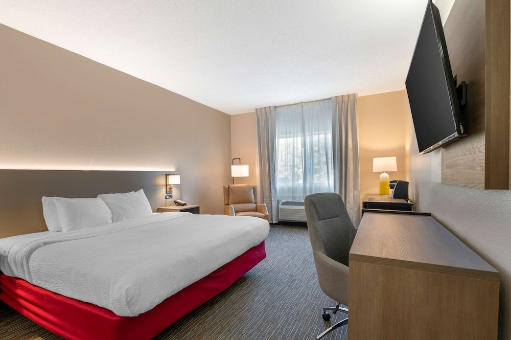 comfort inn and suites