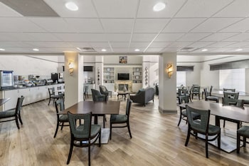 comfort inn and suites