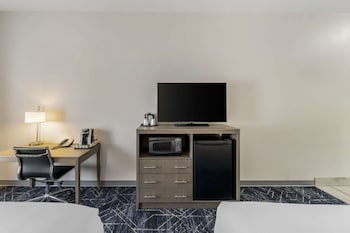 comfort inn and suites