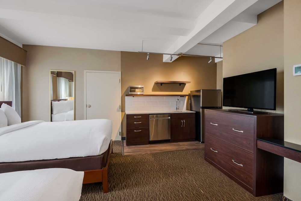 best western syracuse downtown hotel and suites