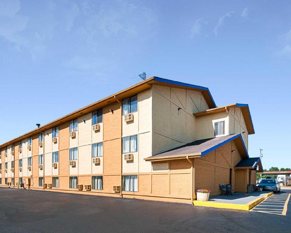 super 8 by wyndham benton harbor st joseph