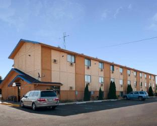 super 8 by wyndham benton harbor st joseph