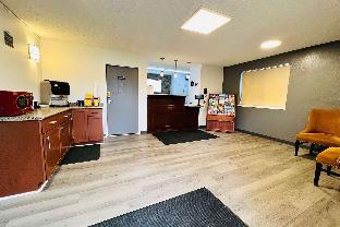 super 8 by wyndham benton harbor st joseph