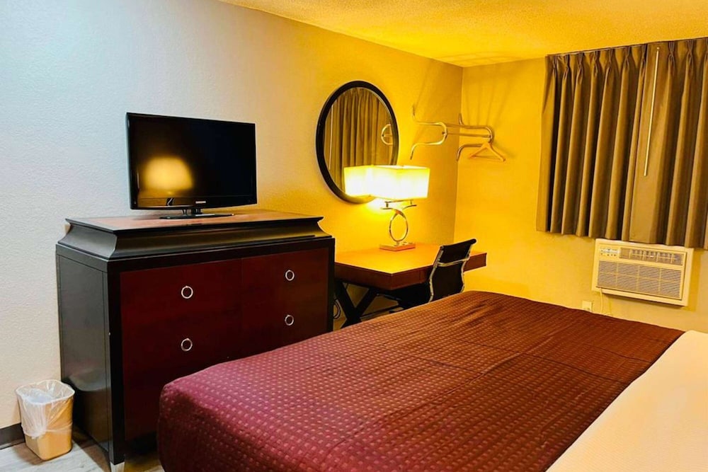 super 8 by wyndham benton harbor st joseph