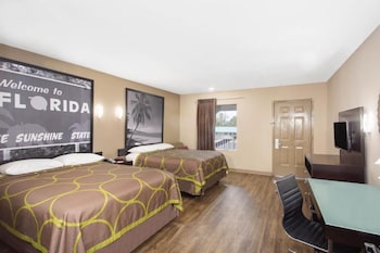 super 8 by wyndham pensacola