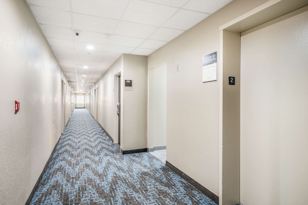 sleep inn and suites tallahassee capitol