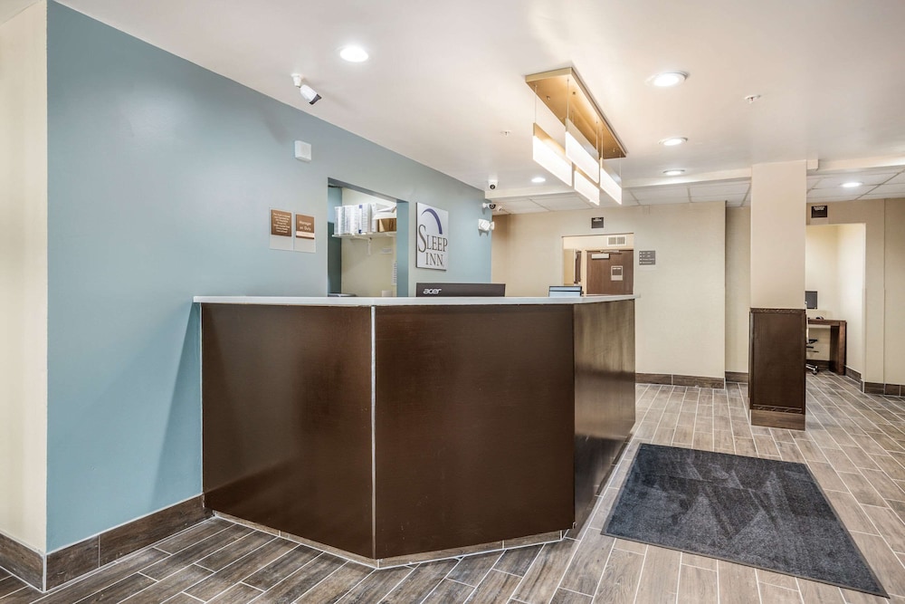 sleep inn and suites tallahassee capitol