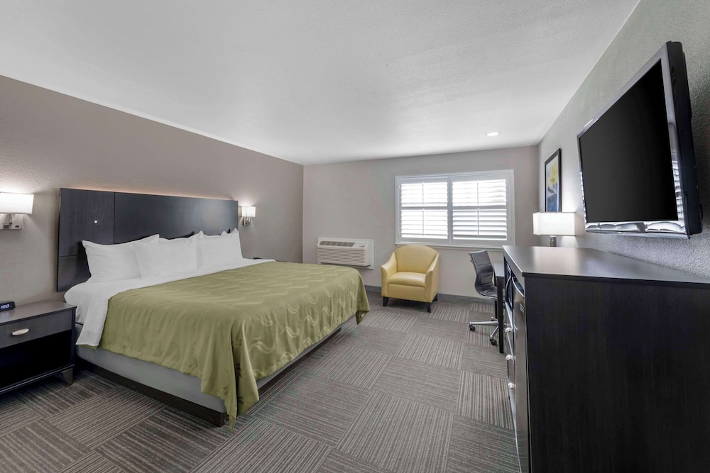 quality inn kettleman city near hwy 41