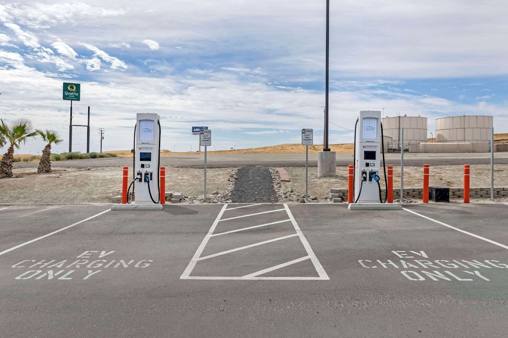 quality inn kettleman city near hwy 41