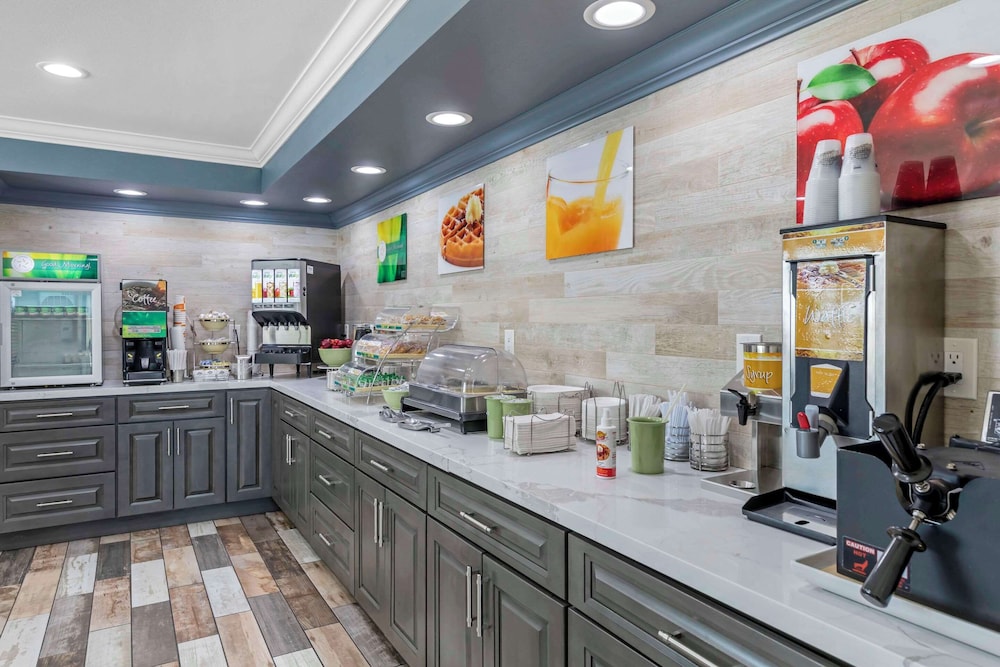 quality inn kettleman city near hwy 41