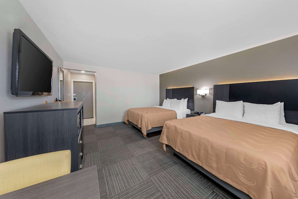 quality inn kettleman city near hwy 41