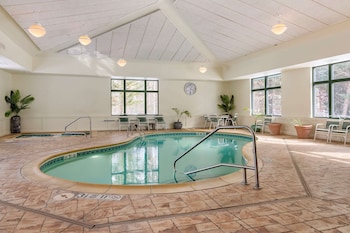 comfort inn and suites