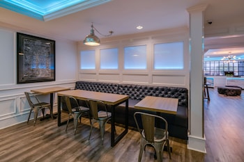 the row hotel bw signature collection