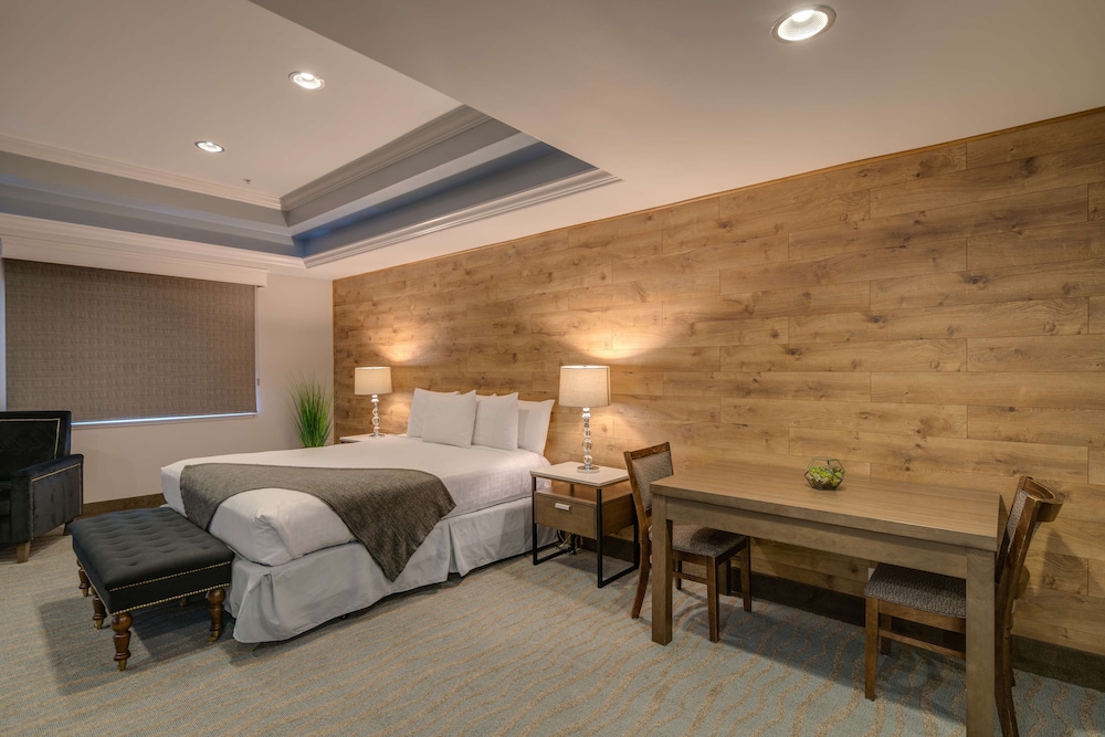 the row hotel bw signature collection