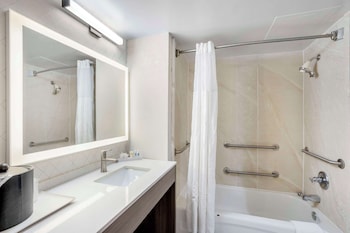 comfort inn and suites voorhees mt laurel