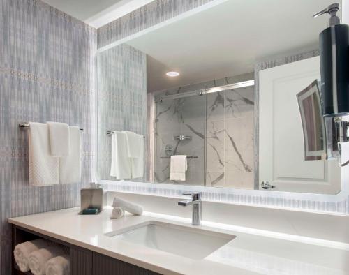 doubletree by hilton poughkeepsie convention center