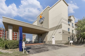 comfort inn and suites louisville airport fair and expo