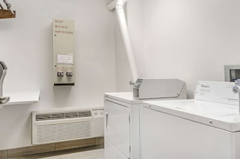 comfort inn and suites louisville airport fair and expo