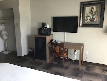 the hotel ojibway trademark collection by wyndham