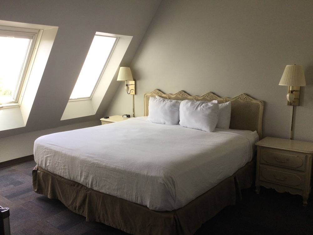 the hotel ojibway trademark collection by wyndham