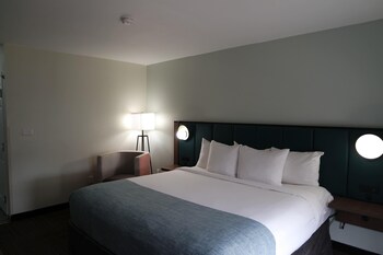 wingate by wyndham kings bay naval base