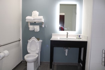 wingate by wyndham kings bay naval base